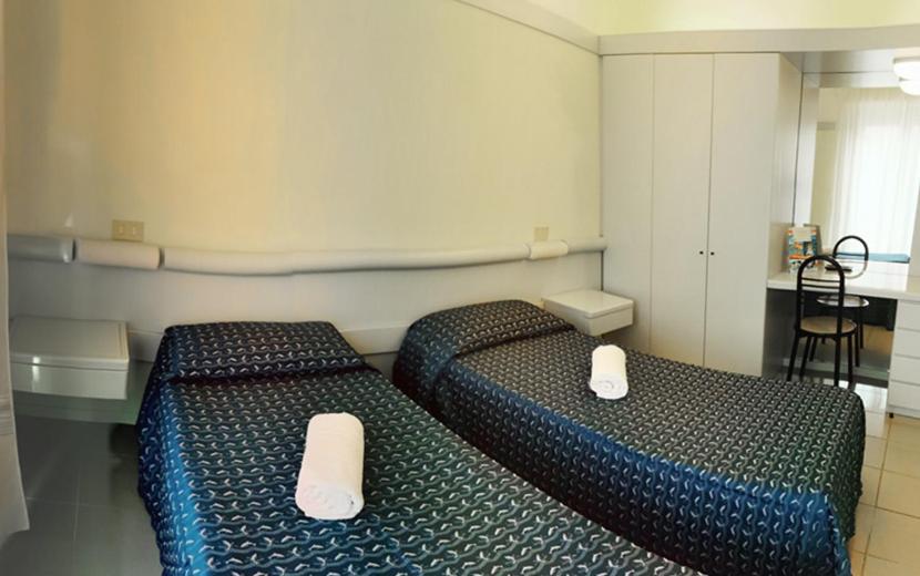 Hotel Nives Riccione Camera foto