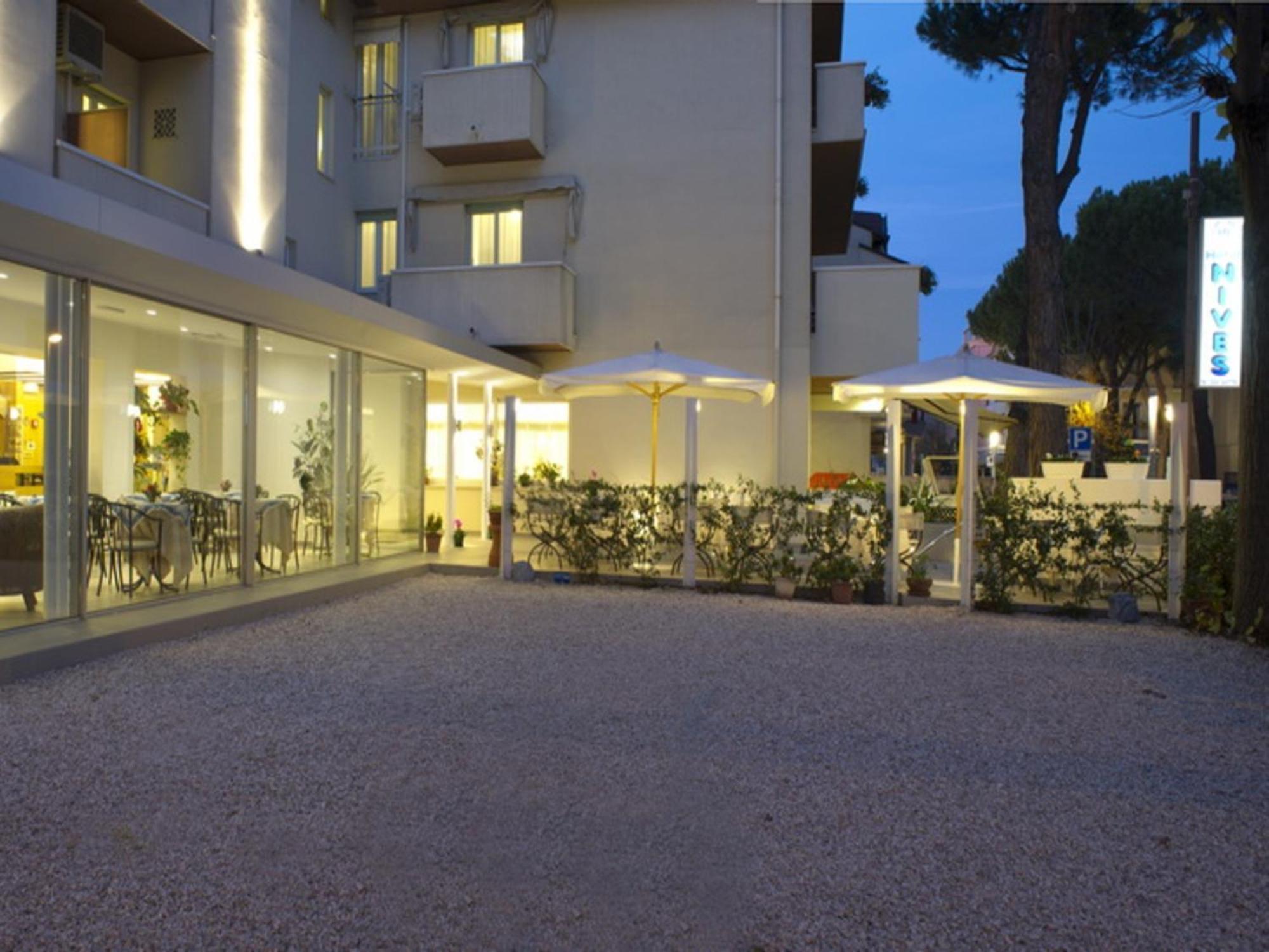 Hotel Nives Riccione Esterno foto