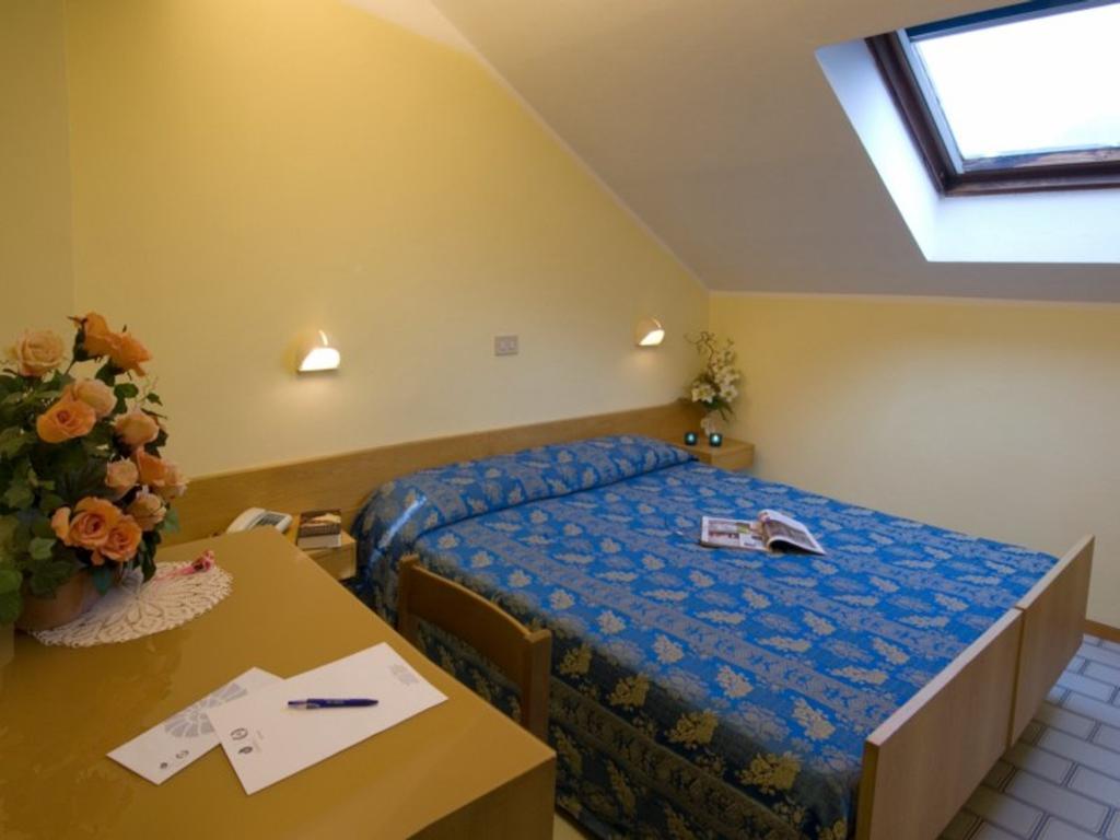 Hotel Nives Riccione Camera foto